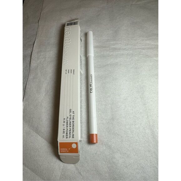 r.e.m. beauty At The Borderline Gel Eyeliner Pencil Color: flower power reddish - Picture 1 of 6